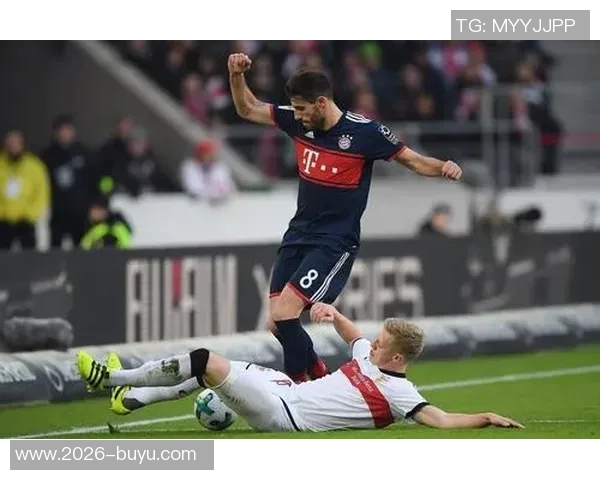 法丙精彩瞬间35米远射破门球员展现绝佳技术与力量