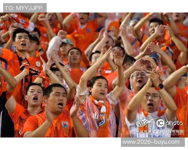 走近可爱的球迷们感受他们为海港小将们呐喊助威的热情与激情