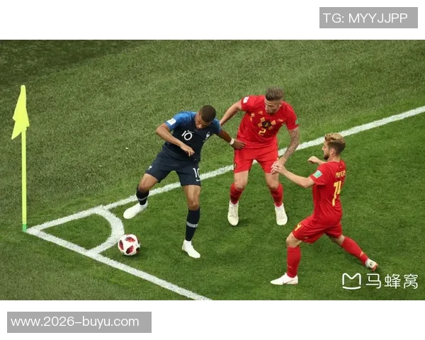 机灵鬼库尼亚最后时刻踢倒琼斯拖延时间引发索博不满双红会火药味十足